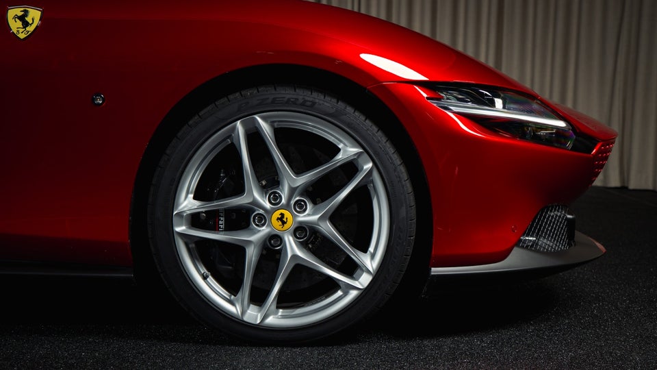 Ferrari Roma 3,9 Spider DCT 2d