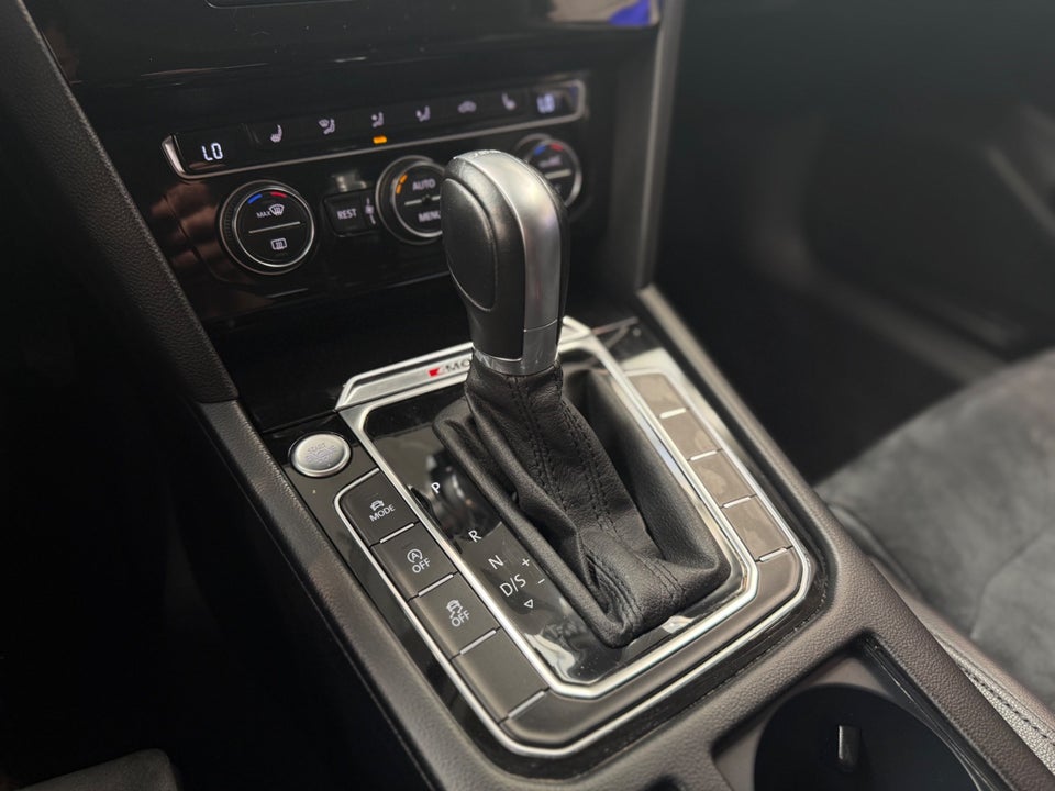 VW Passat 2,0 TDi 240 Highline Variant DSG 4Motion 5d