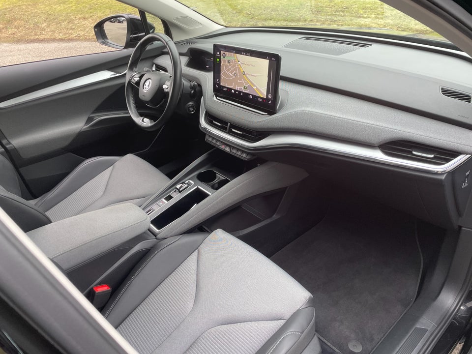 Skoda Enyaq 60 iV Loft 5d