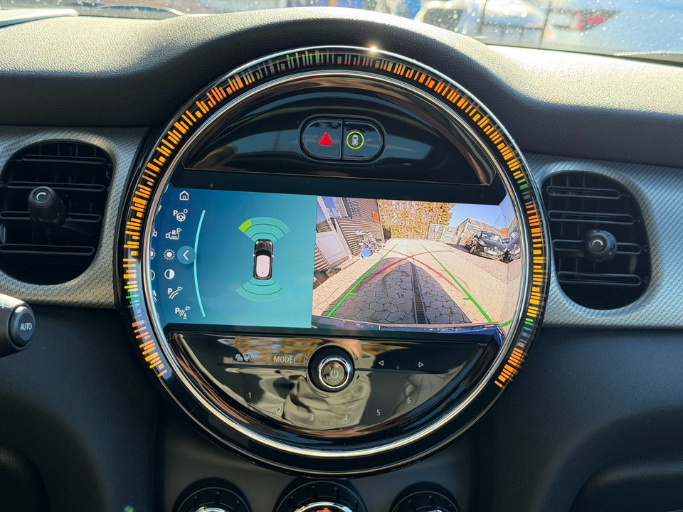 MINI Cooper SE Maximise 3d