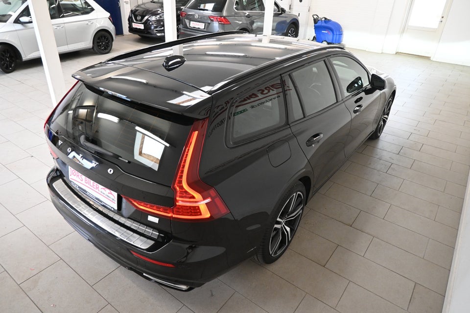 Volvo V60 2,0 T6 ReCharge R-Design aut. AWD 5d