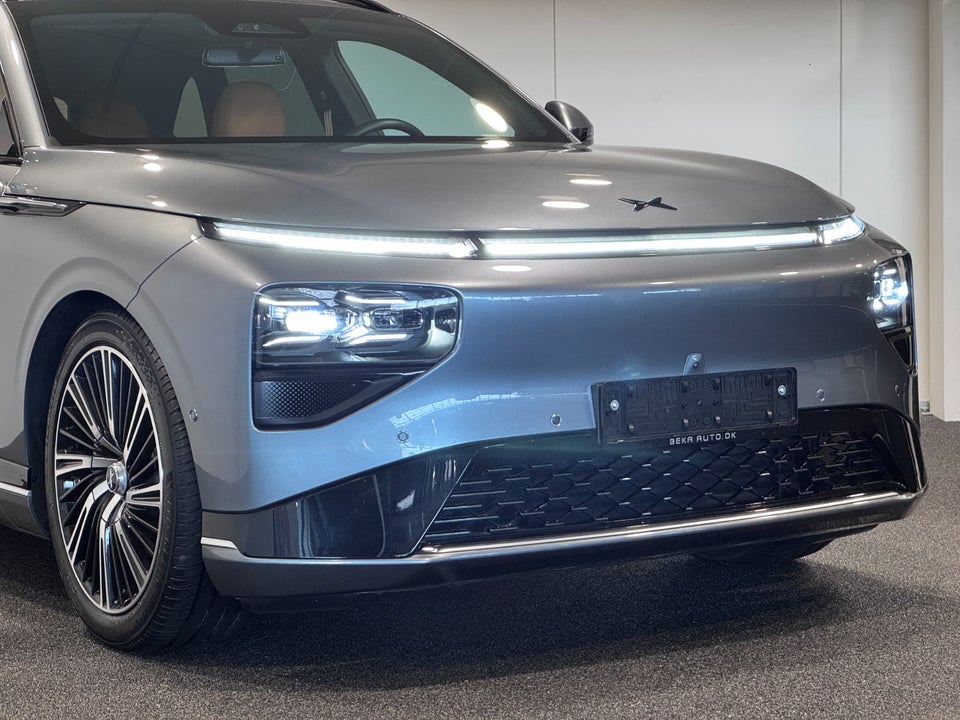 Xpeng G9 Performance 5d