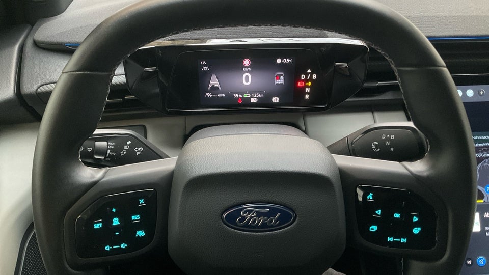 Ford Capri 77 Premium Extended Range 5d