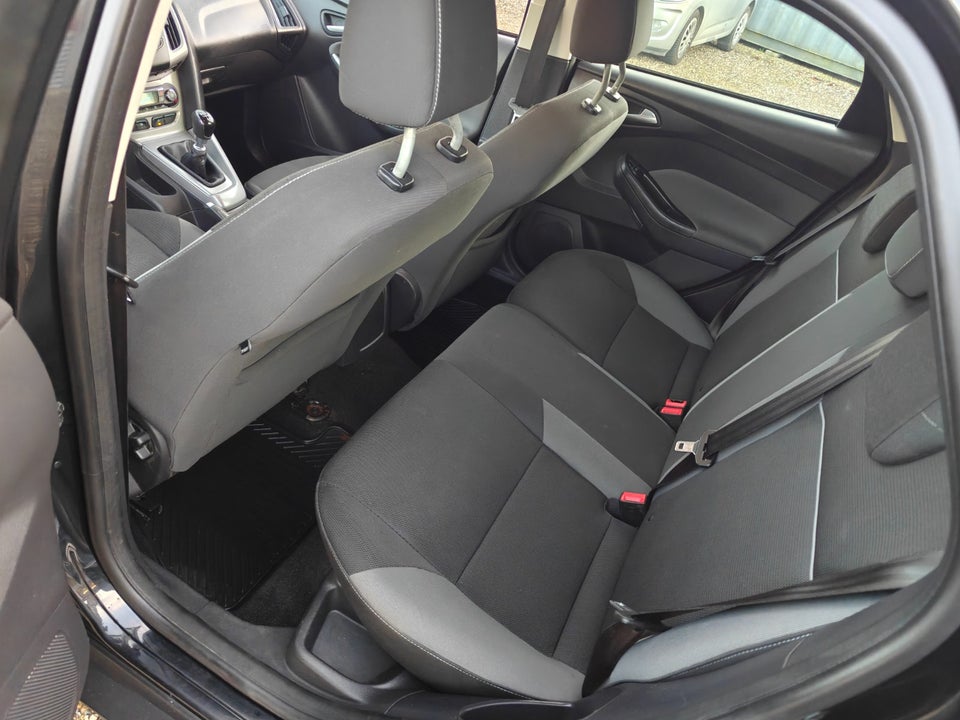 Ford Focus 1,6 TDCi 95 Edition stc. 5d