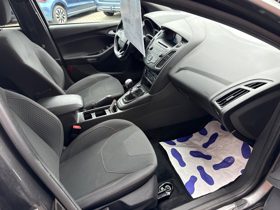 Ford Focus 1,0 EcoBoost ST-Line stc. 5d