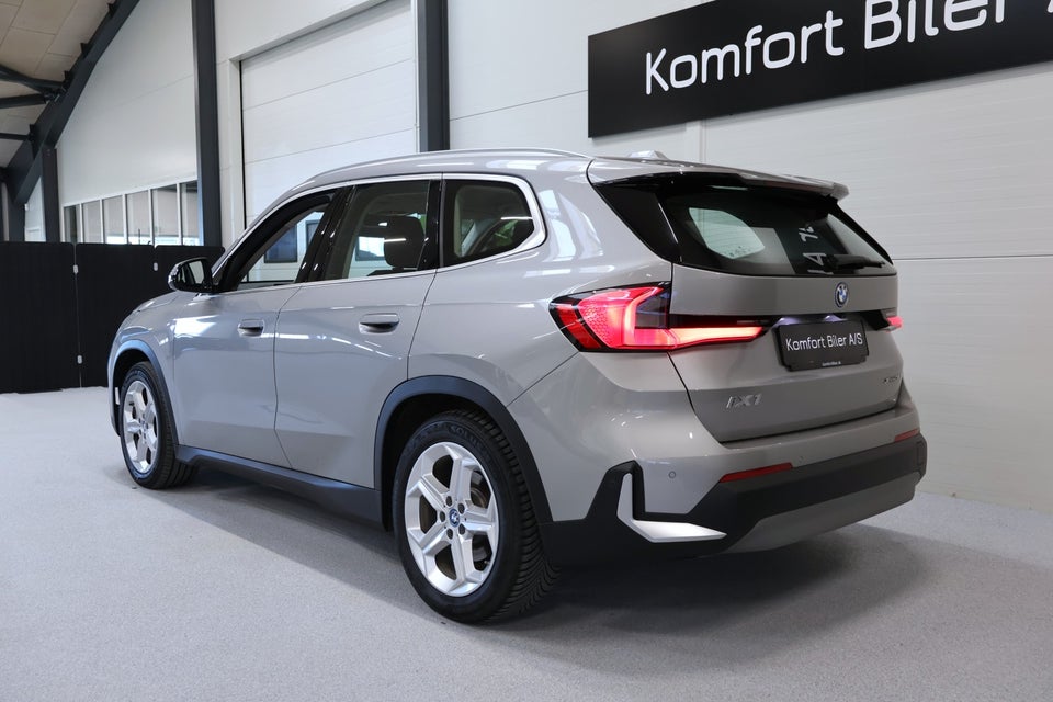 BMW iX1 xDrive30 5d