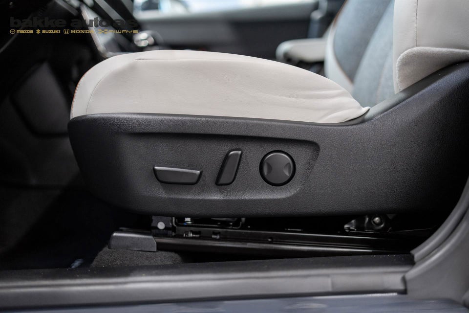 Mazda MX-30 0,8 e-SkyActiv R-EV Makoto 5d