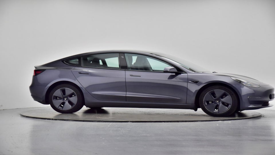 Tesla Model 3 Long Range AWD 4d