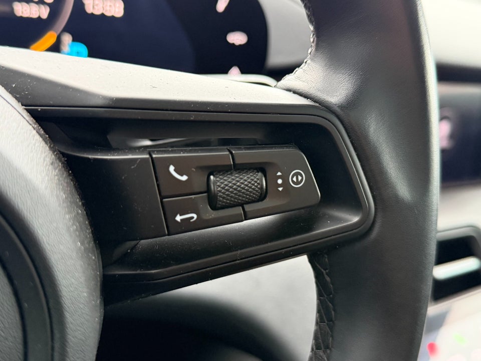 Porsche Taycan 4S Performance+ 4d