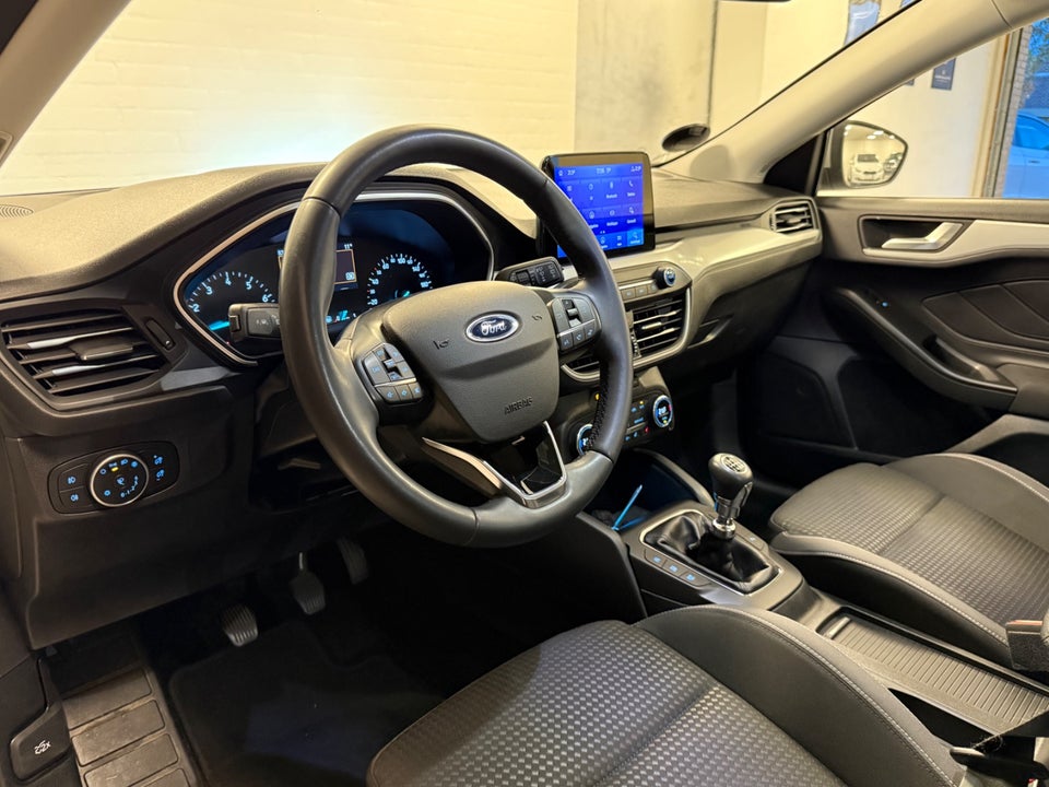 Ford Focus 1,0 EcoBoost mHEV Titanium 5d