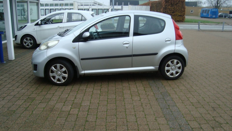 Peugeot 107 1,0 Comfort 5d