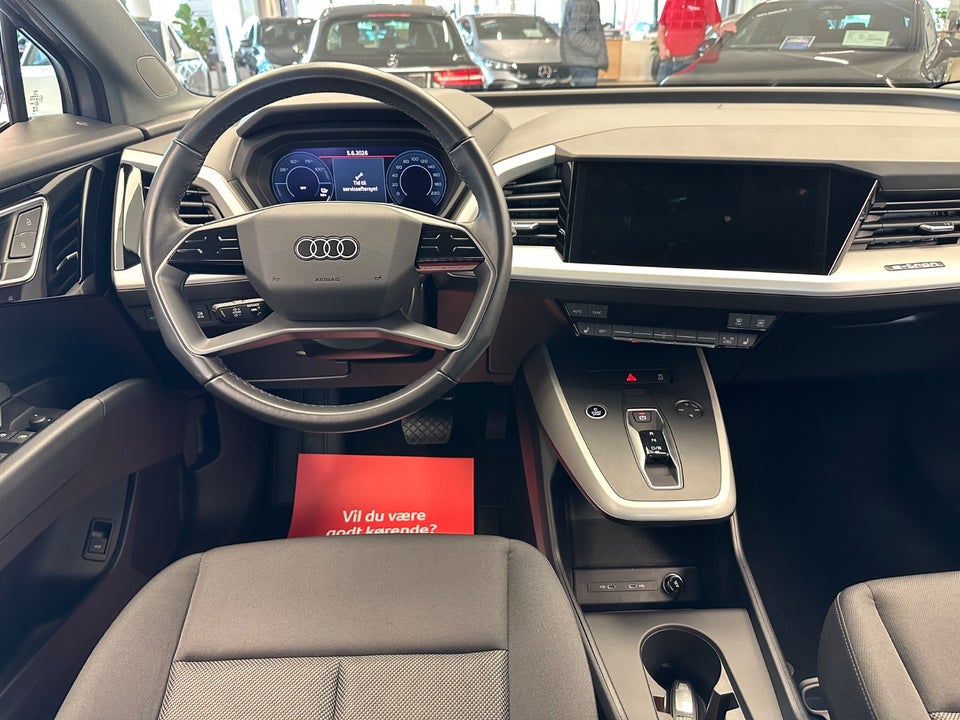 Audi Q4 e-tron 45 Progress 5d