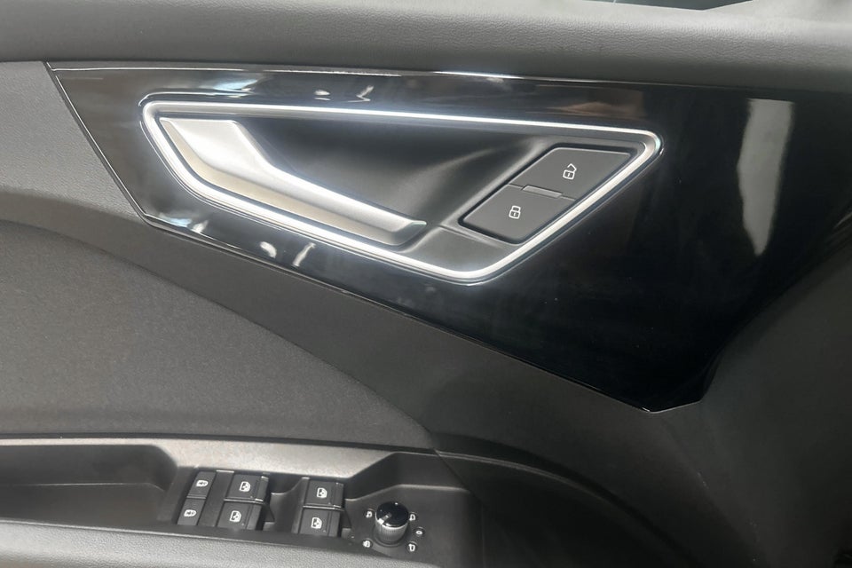 Audi Q4 e-tron 45 Progress 5d