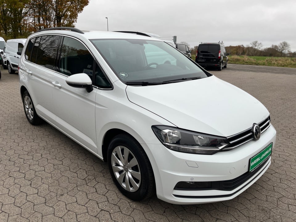 VW Touran 2,0 TDi 115 Highline DSG Van 5d