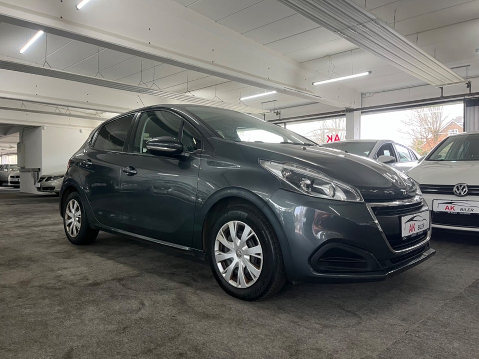 Peugeot 208 1,6 BlueHDi 100 Allure Sky 5d