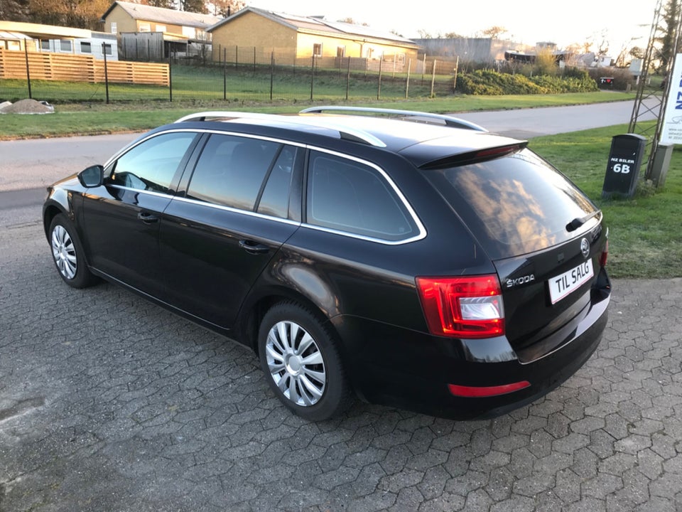 Skoda Octavia 1,4 TSi 140 Elegance Combi 5d