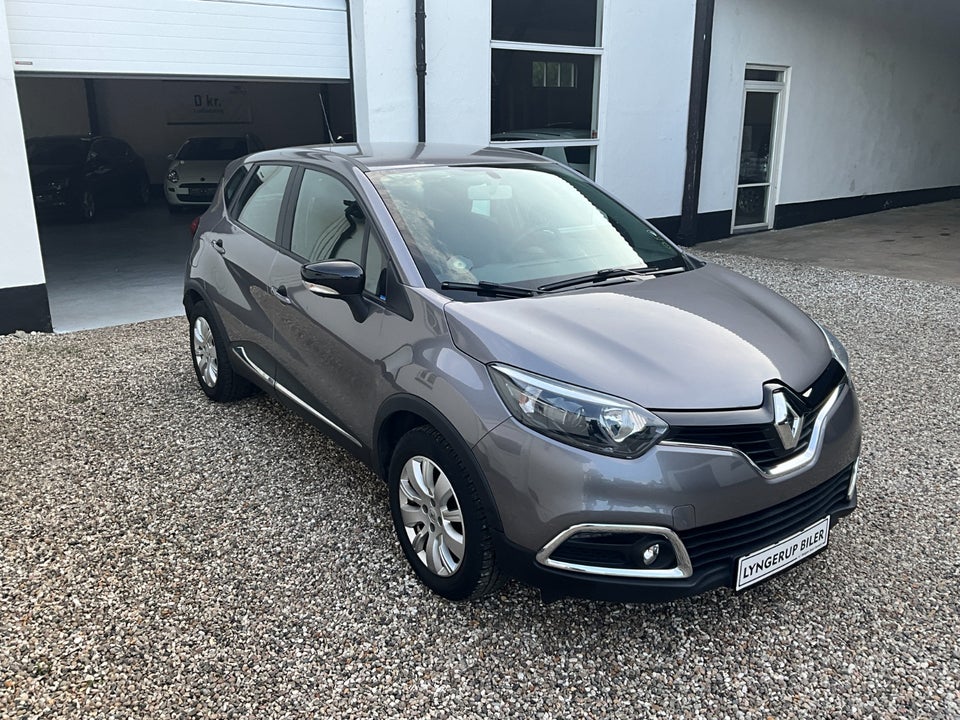 Renault Captur 0,9 TCe 90 Expression 5d