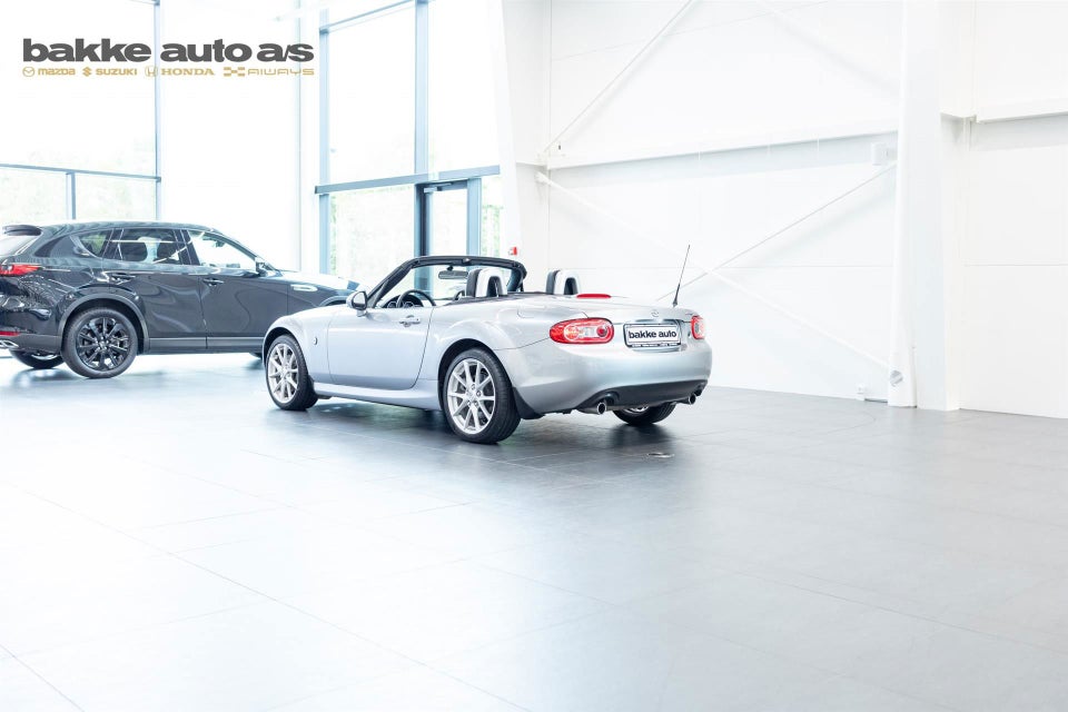 Mazda MX-5 2,0 Roadster 2d