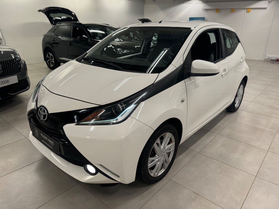 Toyota Aygo 1,0 VVT-i x-play 5d