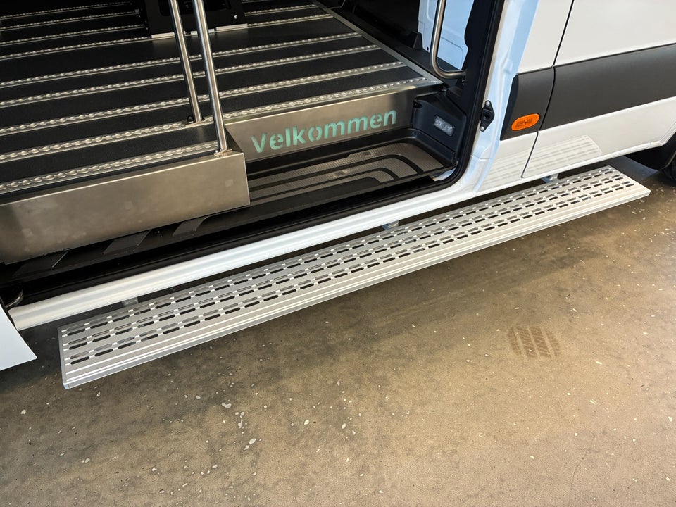 Mercedes Sprinter 317 2,0 CDi A2 Tourer PRO aut. RWD