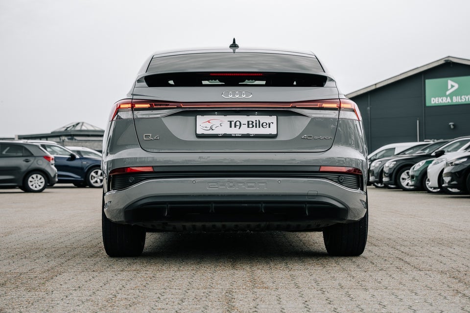 Audi Q4 e-tron 40 S-line Sportback 5d