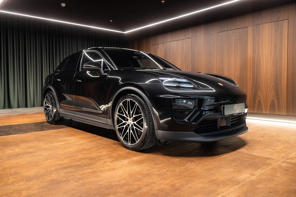 Porsche Macan 4 5d