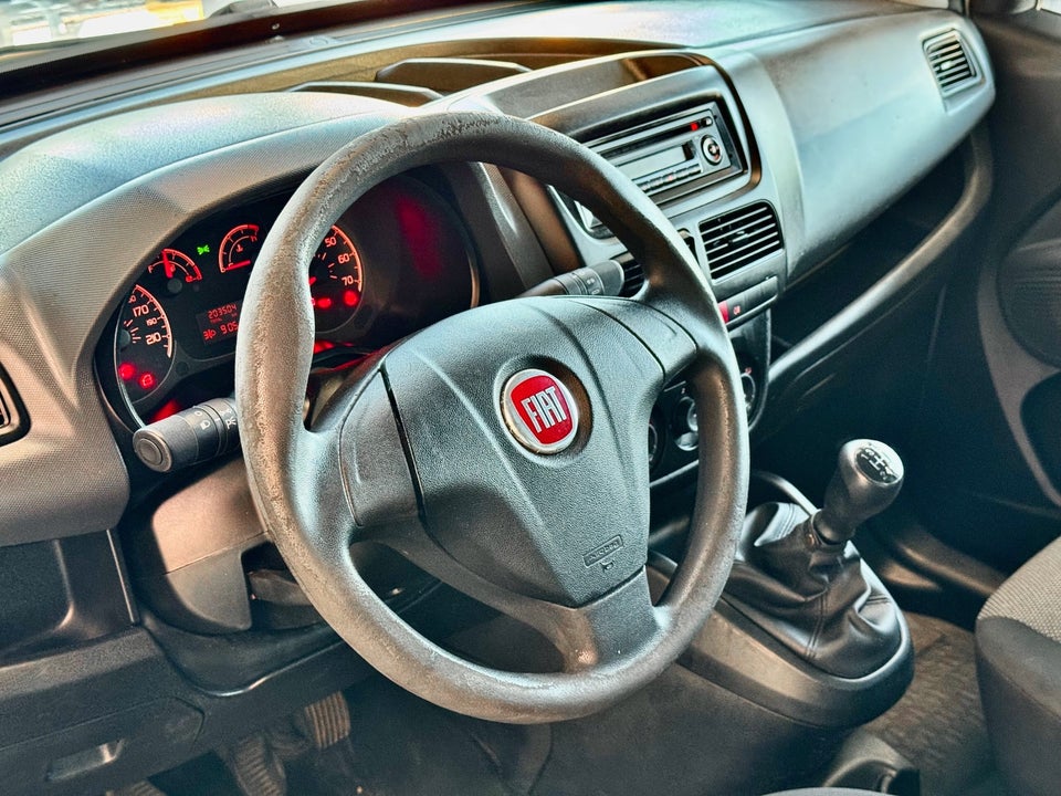 Fiat Doblò Cargo 1,3 MJT Basic L2 4d