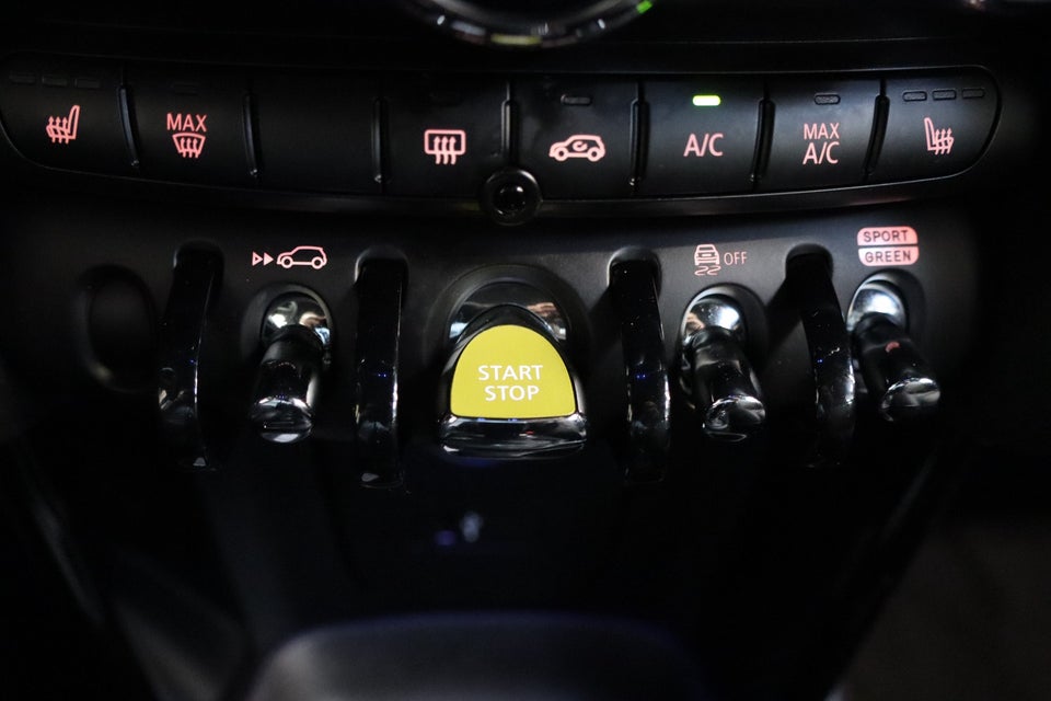 MINI Cooper SE Classic Trim 3d