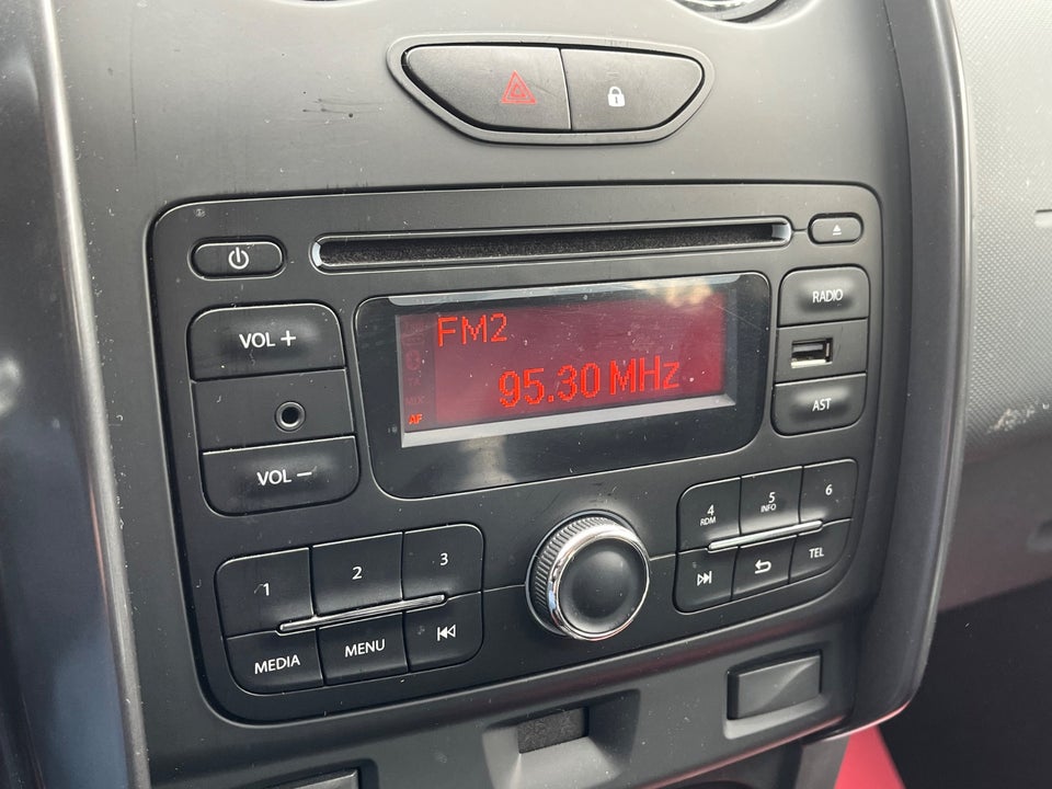 Dacia Duster 1,6 16V Family Edition 5d