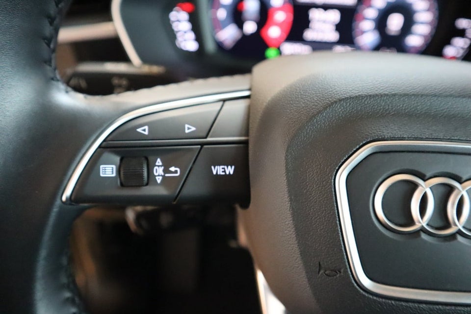 Audi Q3 35 TFSi Advanced Prestige S-tr. 5d