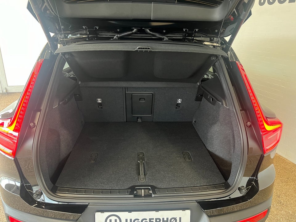 Volvo XC40 ReCharge Extended Range Plus 5d