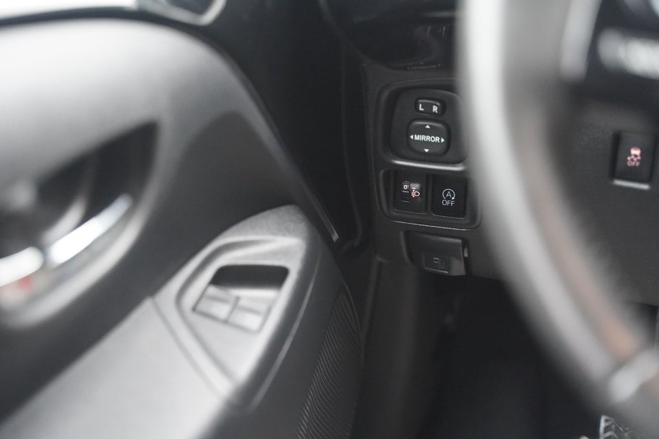 Toyota Aygo 1,0 VVT-i x-black 5d