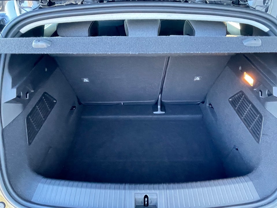 Renault Megane E-Tech 40 Equilibre 5d