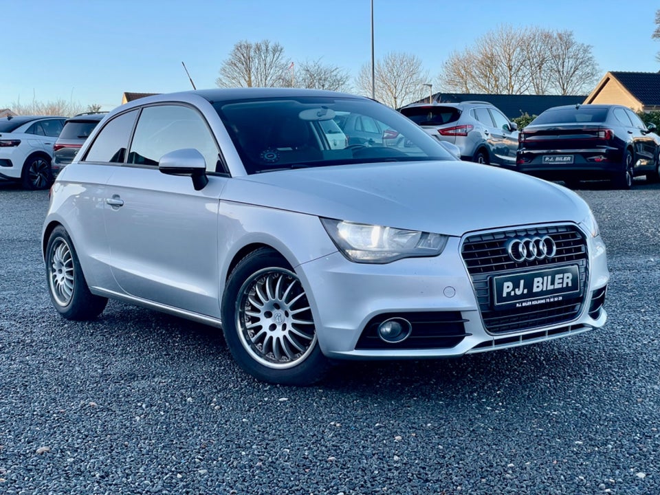 Audi A1 1,6 TDi 105 Ambition 3d