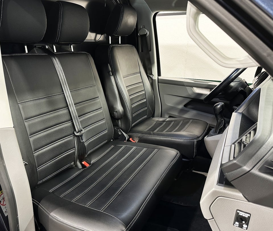 VW Transporter 2,0 TDi 150 Kassevogn DSG kort