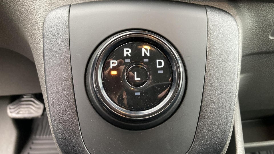 Ford E-Transit 425 L3 Chassis 68 Trend H1 RWD