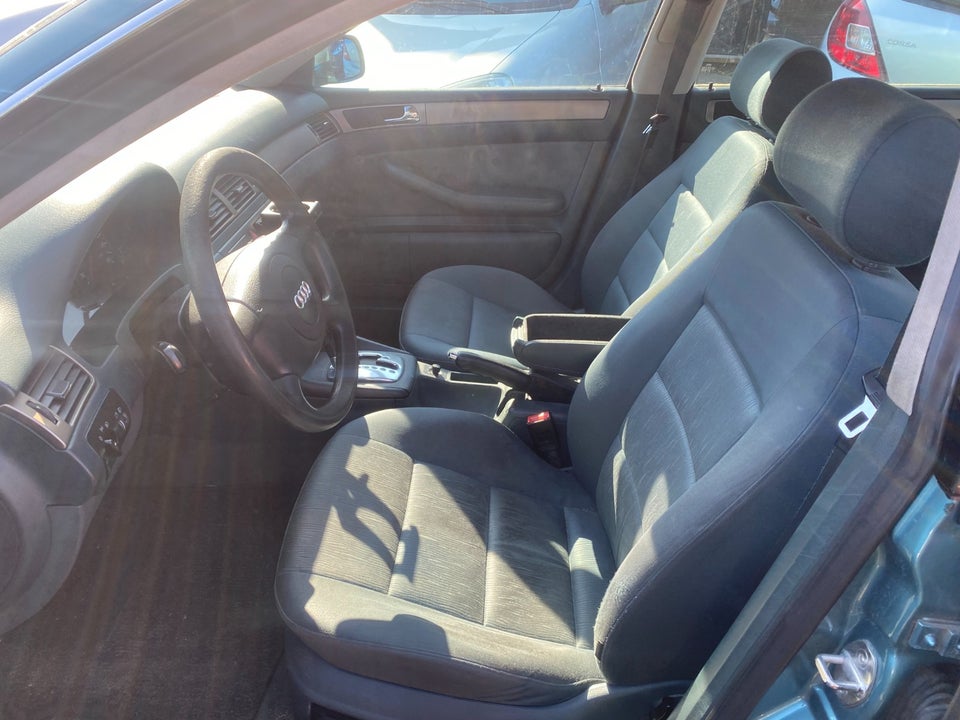 Audi A6 2,4 V6 Tiptr. 4d