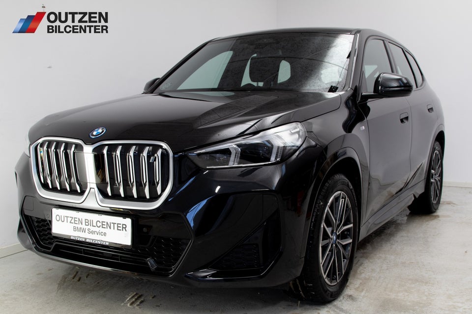 BMW iX1 xDrive30 Charged M-Sport 5d