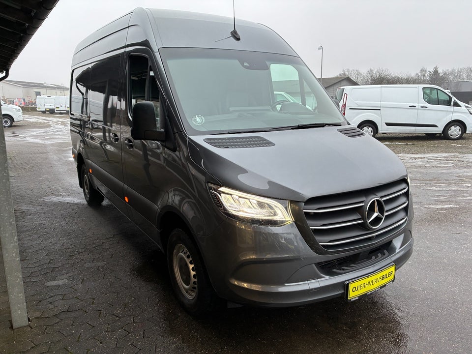 Mercedes Sprinter 319 3,0 CDi A2 Kassevogn aut. RWD