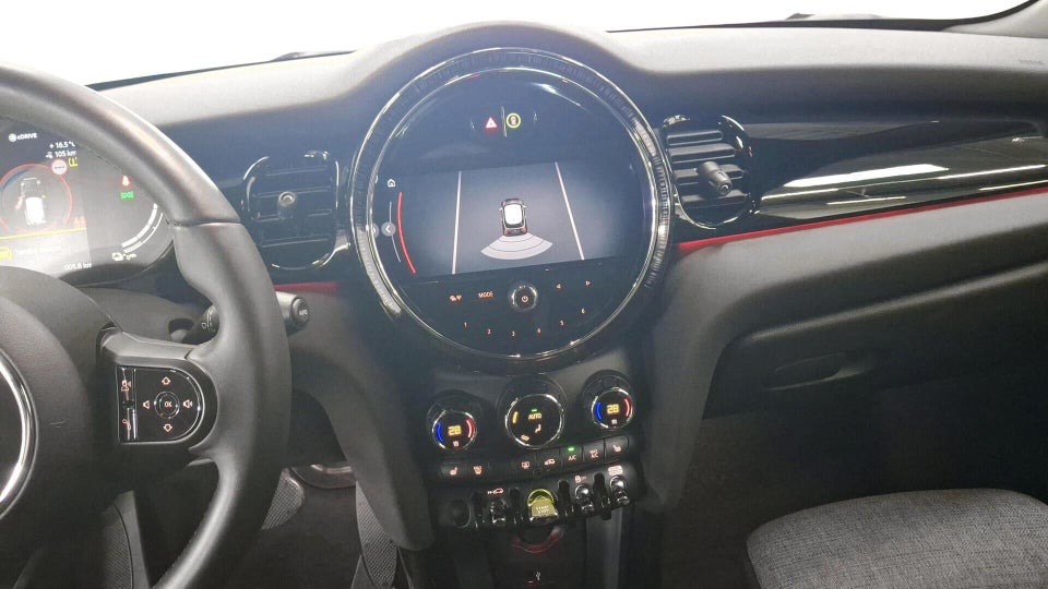 MINI Cooper SE Classic Trim 3d