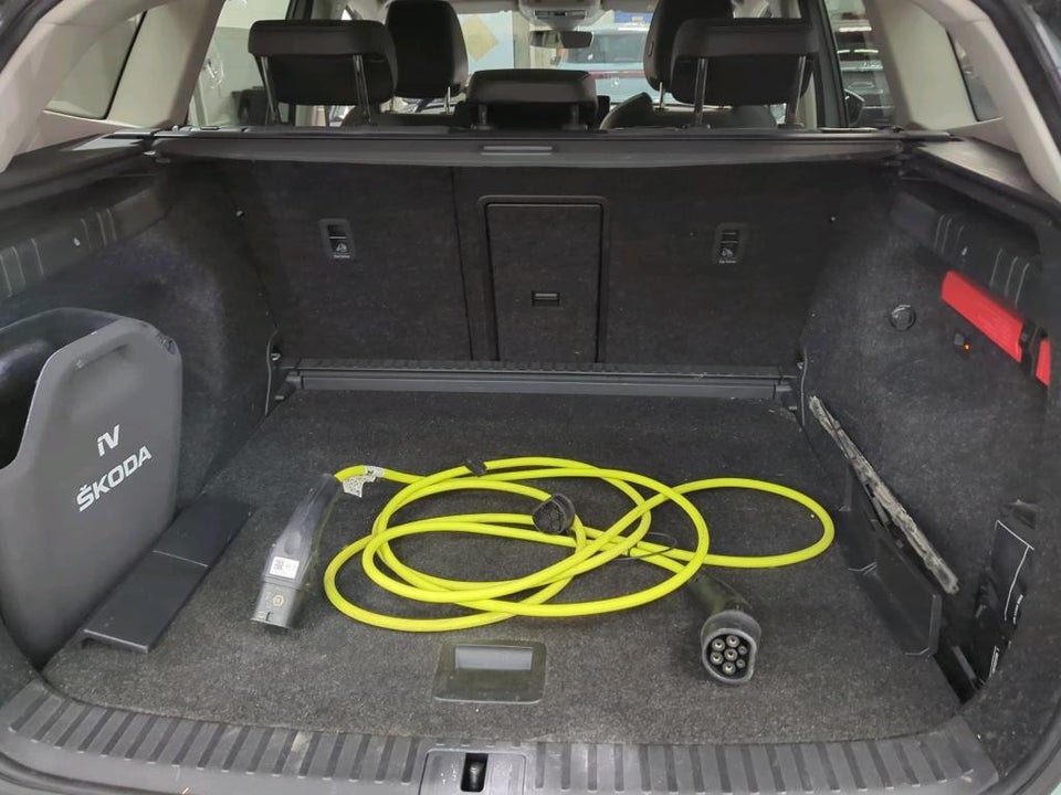 Skoda Enyaq 85 iV Loft 5d