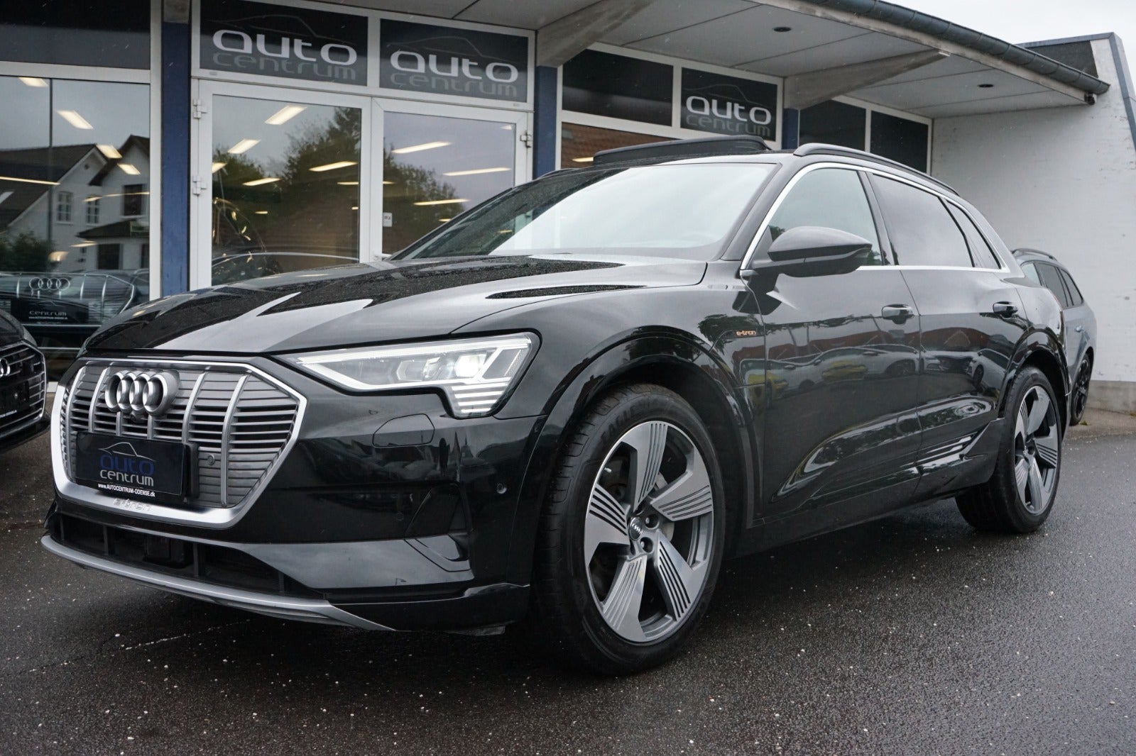 Audi e-tron 55 Advanced quattro 5d