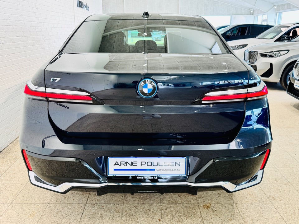 BMW i7 eDrive50 M-Sport 4d
