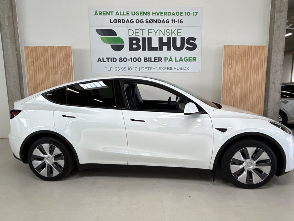 Tesla Model Y RWD 5d