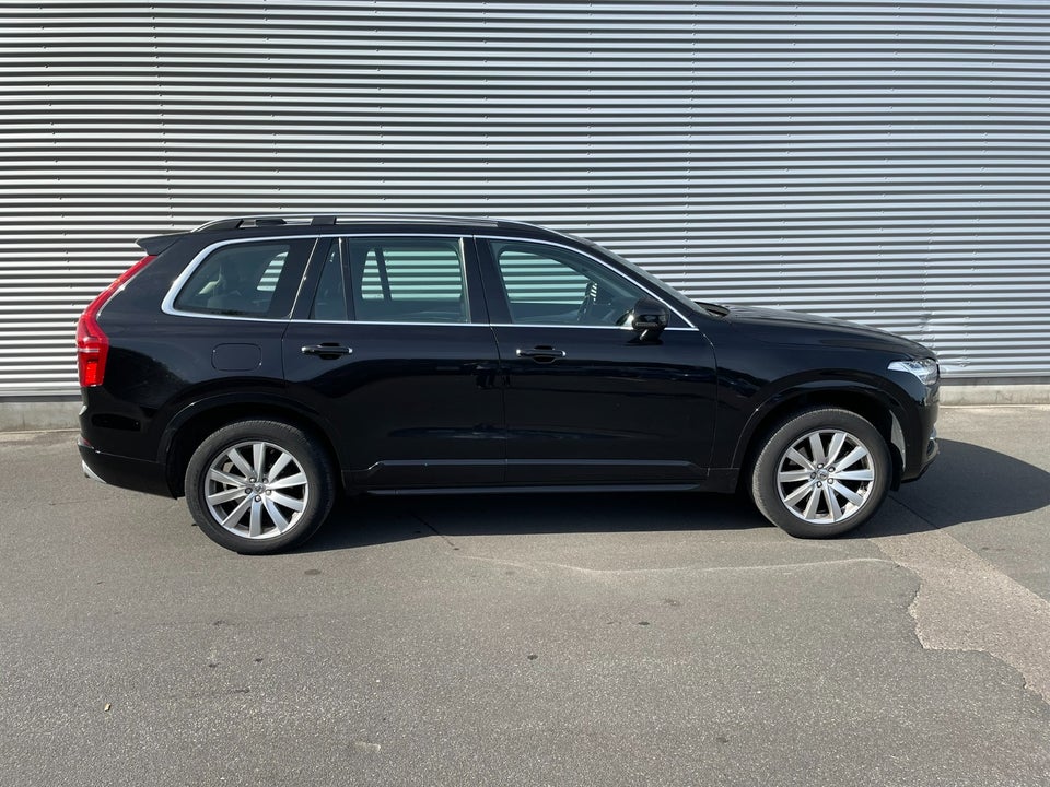 Volvo XC90 2,0 D5 225 Momentum aut. AWD 7prs 5d