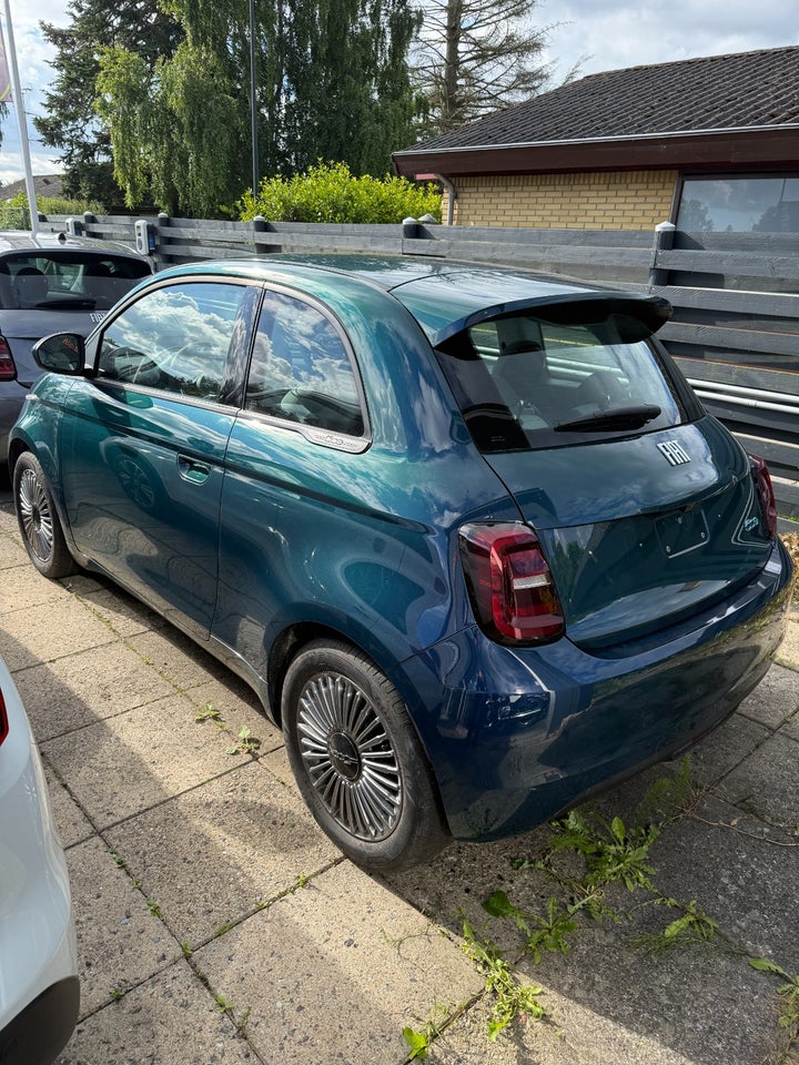 Fiat 500e 42 Icon 3d