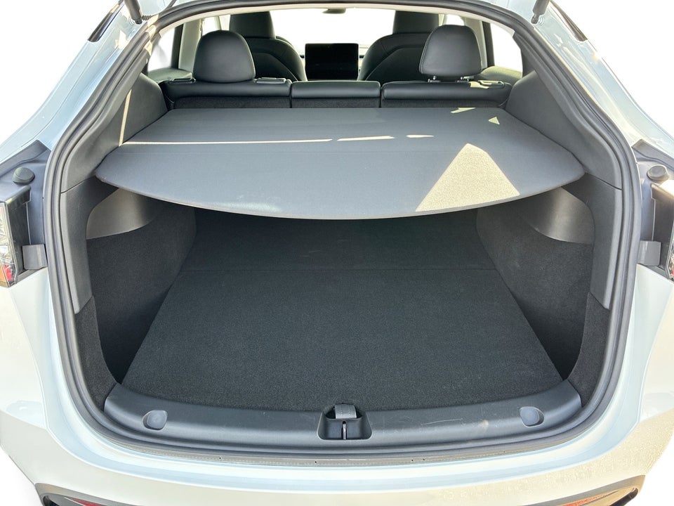 Tesla Model Y RWD 5d