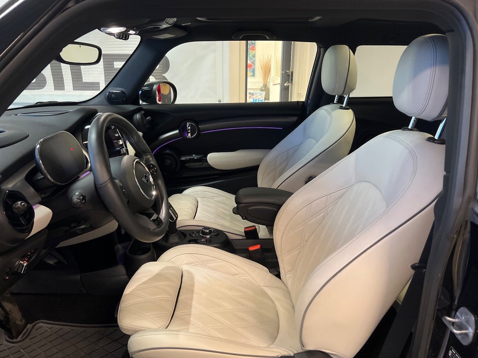 MINI Cooper SE Maximise 3d