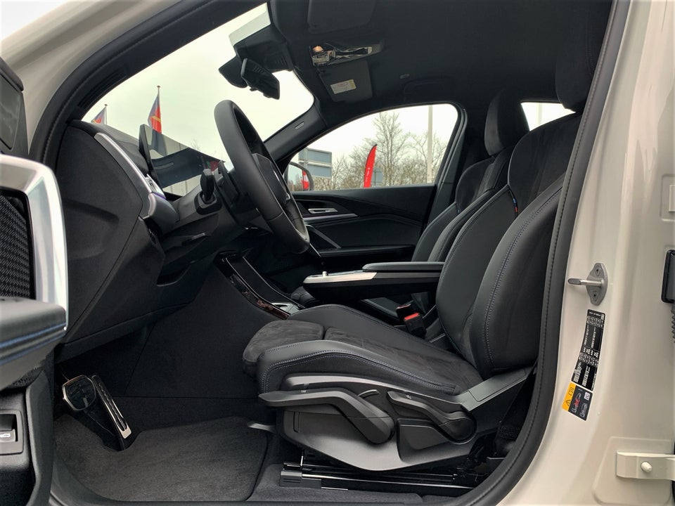 BMW iX2 eDrive20 M-Sport 5d