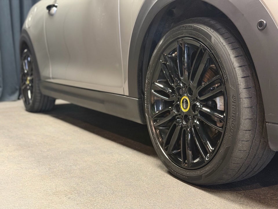 MINI Cooper SE Yours Trim 3d